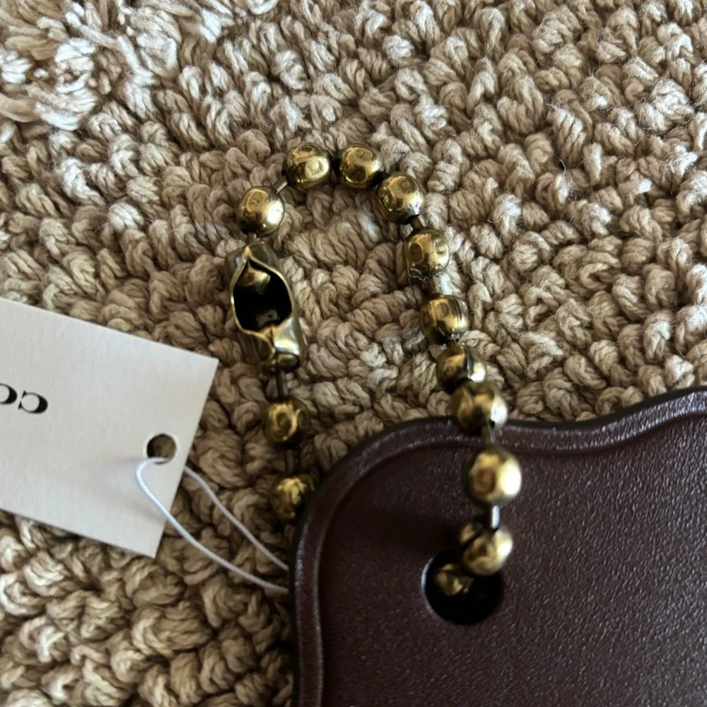 Coach X Large Embossed Leather Hang Tag - Picture 5 of 6